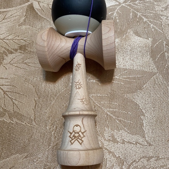 Sweets KENDAMA Prusax pre-owned - Picture 3 of 8